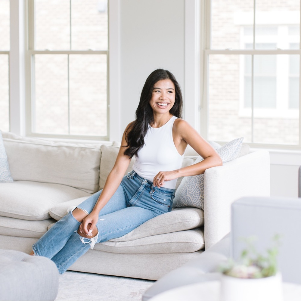 Meet your Posher, Nicole 😊